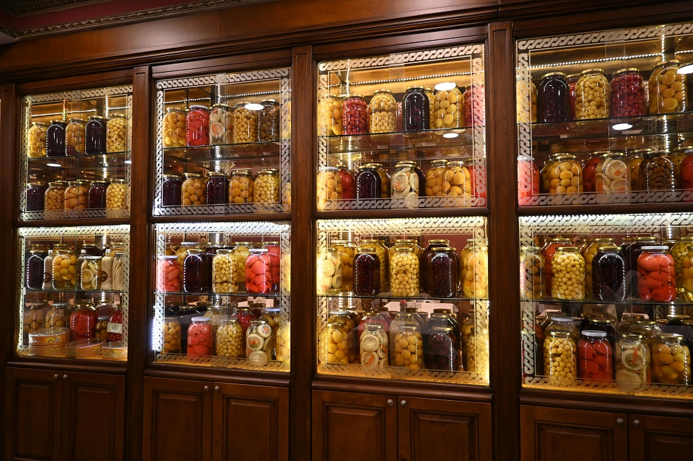 From Pickles to Masterpieces: Reusing Jars for Home Decor
