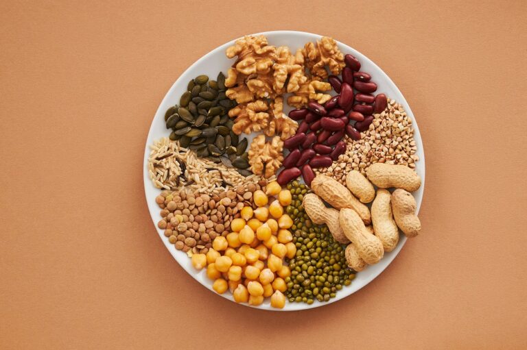 5 top Health Benefits of Eating Nuts